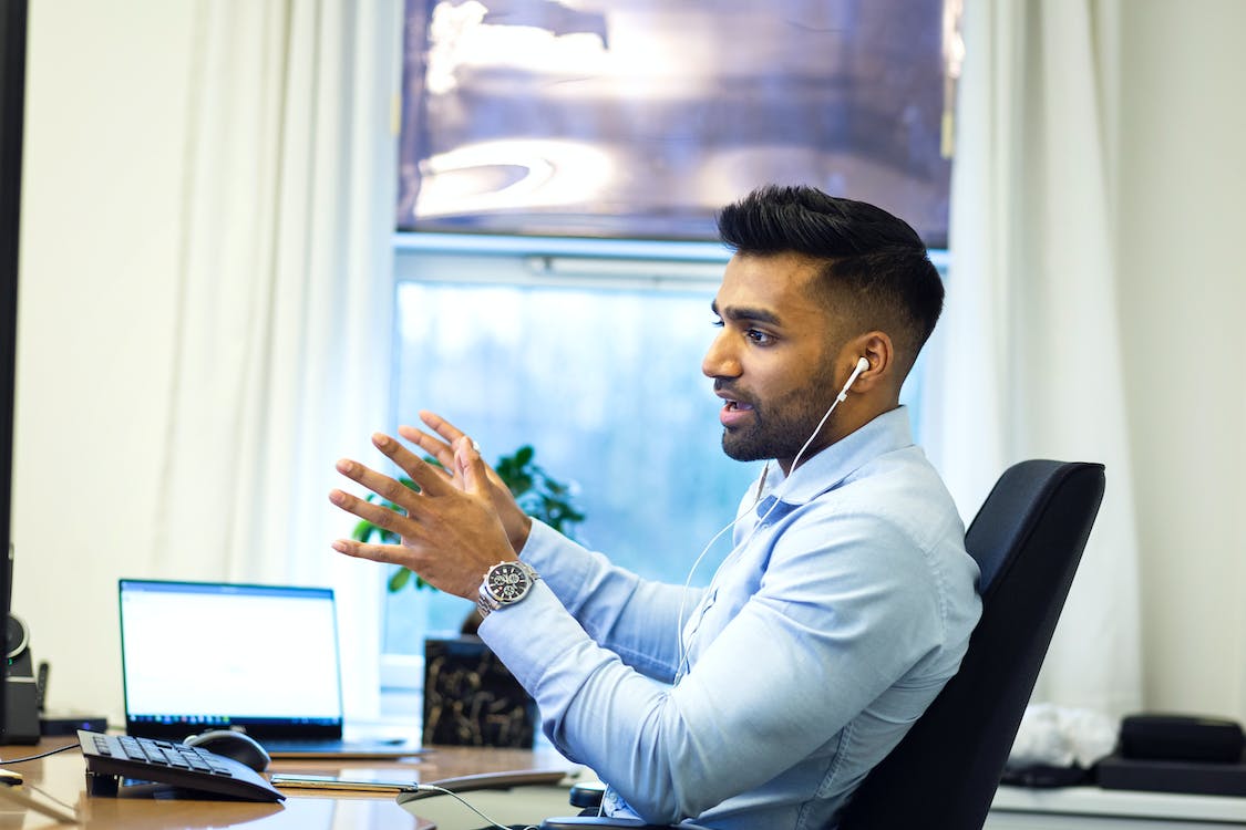 5 Business Tasks You Need to Start Outsourcing Right Away